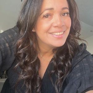 Meet your Posher, Daniela gomes